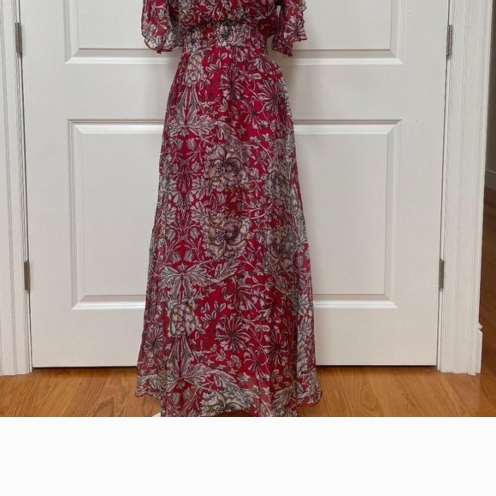 Chic Floral Maxi Dress in Red